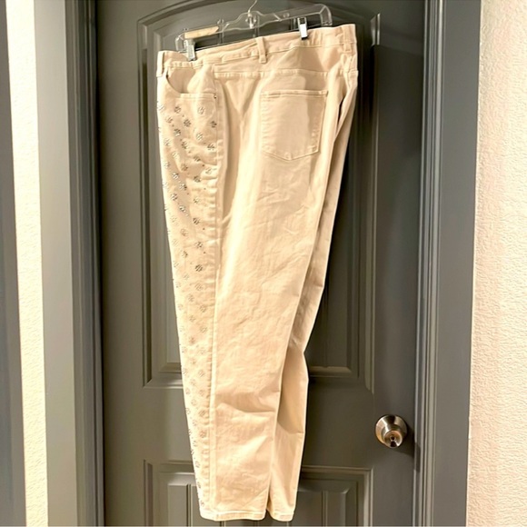 Size 24W Soft Surroundings Embellished Jeans - Picture 2 of 12